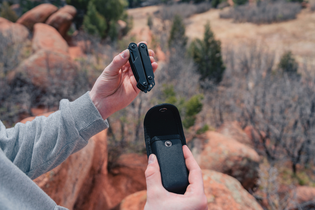 Photographie, Handy, Telefon, Finger, Person, Multitool, Tasche Werkzeug, Schwarz, Faltwerkzeug, Outdoor